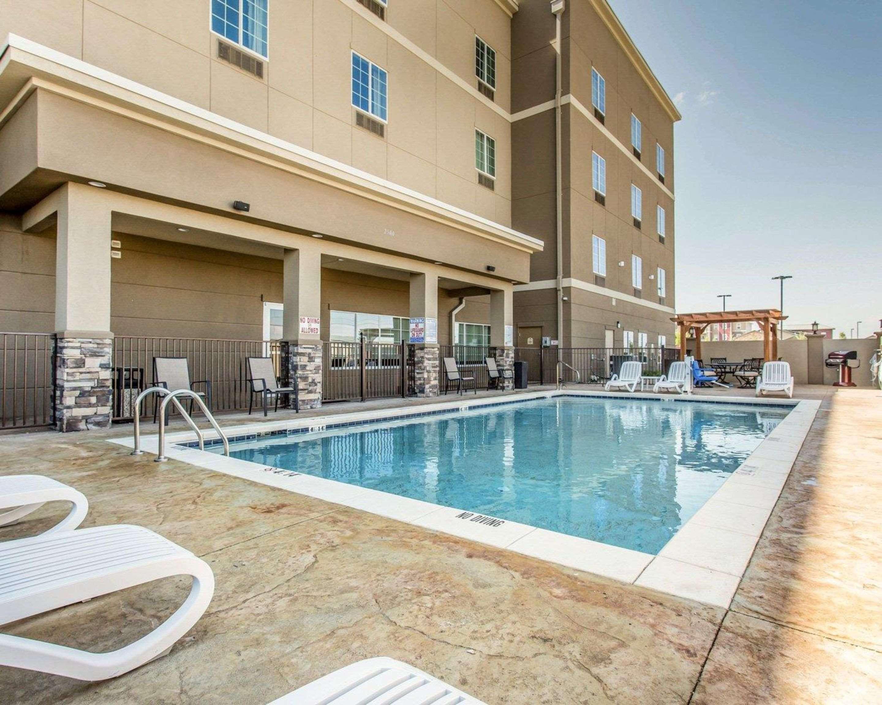 Mainstay Suites Midland Ngoại thất bức ảnh
