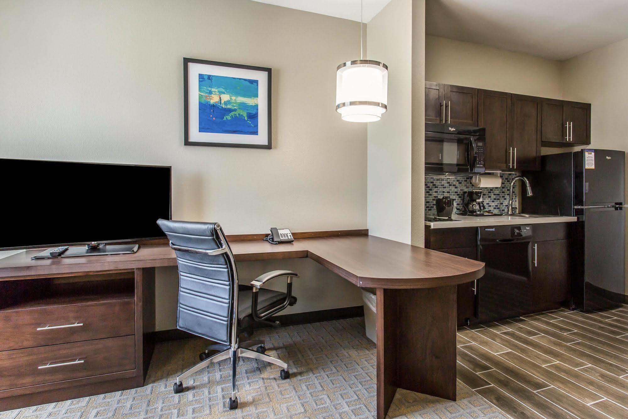 Mainstay Suites Midland Ngoại thất bức ảnh